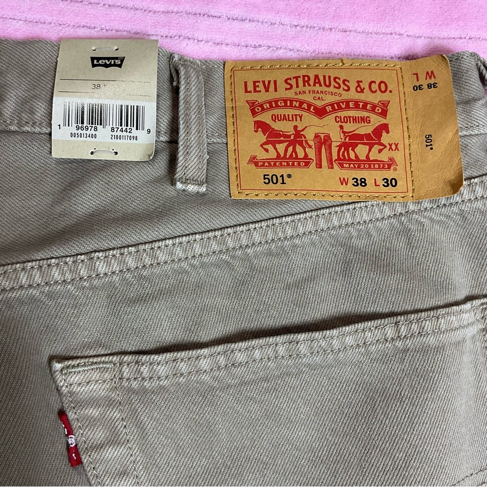 Levi's Men's 501 Original  Relaxed Through Jeans Men’s 38x32 Khaki Tan  New